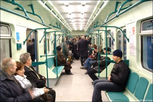 Пассажиров метро сделают еще дисциплинированнее