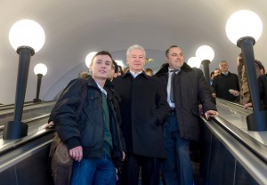 Мэр Москвы Сергей Собянин открыл для пассажиров станцию метро "Бауманская" после ремонта