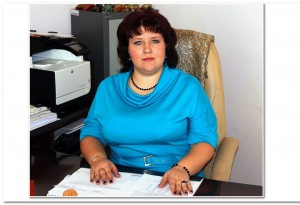 Депутат Ольга Мельникова регулярно устраивает концерты для пожилых людей