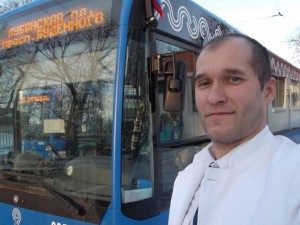 Водитель автобуса № 899 Роман Шер