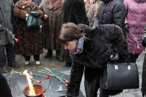 Жители ЮАО в преддверии 23 февраля почтили память погибших в Великой Отечественной войне