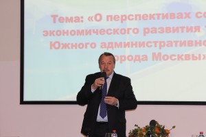 Префект Южного округа Алексей Челышев