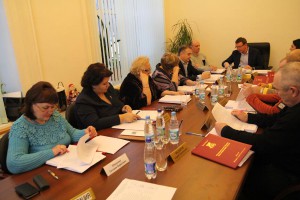 Депутаты подписали акты приемки работ по ремонту 10 подъездов в домах Нагатинского затона