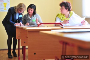 В Москве на ЕГЭ для учителей записались около двух тысяч преподавателей