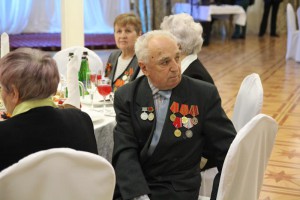 В преддверии Дня Победы префект ЮАО Алексей Челышев организовал торжественный прием ветеранов