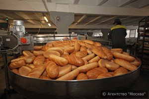Мини-пекарня работает у станции метро "Коломенская"