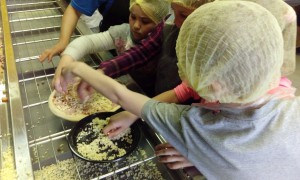 Дети района Нагатинский затон собственноручно приготовили пиццу