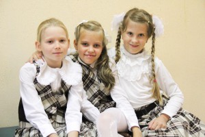 В школы Москвы зачислено более 83 тысяч детей
