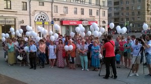 Митинг прошел у памятника Ополченцам Пролетарского района на Автозаводской площади