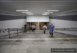 Один из благоустроенных вестибюлей метро