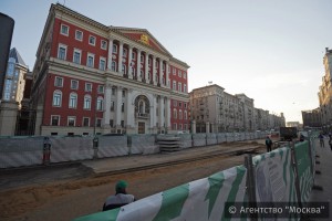 Благоустройство Тверской улицы уже идет полным ходом