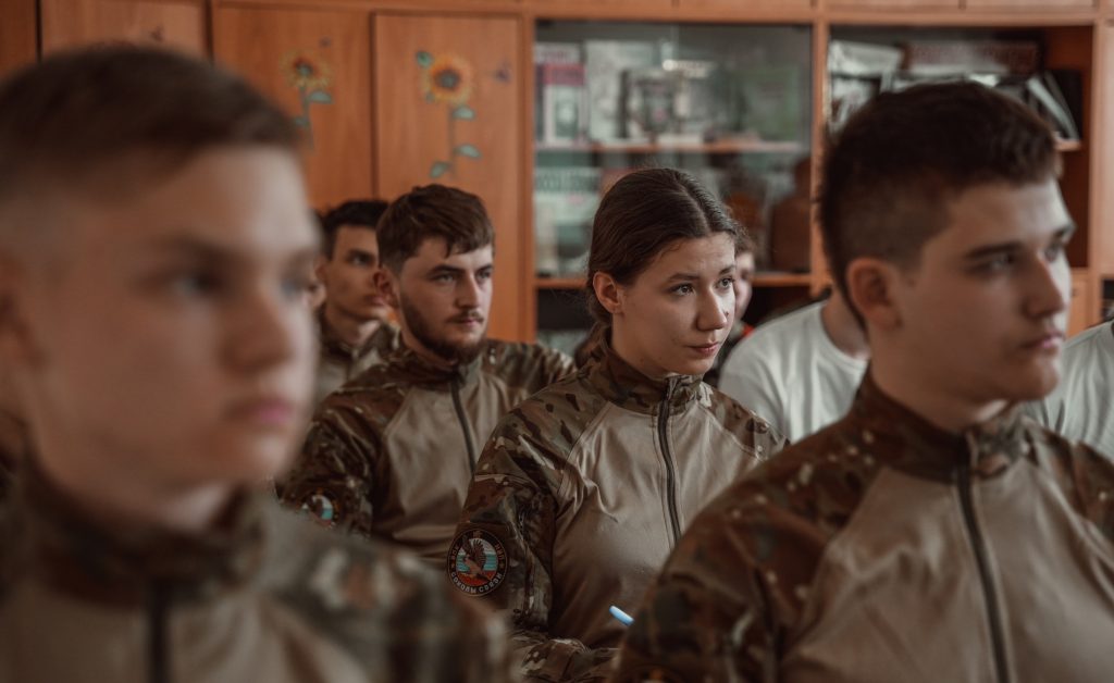 Студенты Колледжа связи №54 имени Петра Вострухина приняли участие в «Зарнице 2.0». Фото: официальная страница Колледжа связи №54 имени Петра Вострухина в социальных сетях