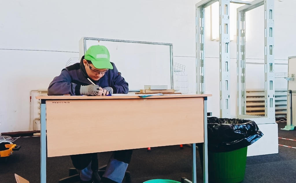 Студенты КС №54 имени Петра Вострухина стали участниками отборочного этапа чемпионата по профмастерству. Фото: официальная страница Колледжа связи №54 в социальных сетях