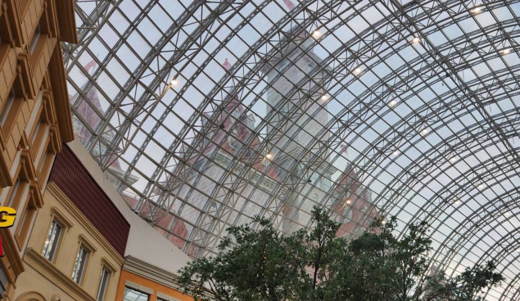 Программа с Дедом Морозом пройдет в КРК «Остров Мечты». Фото: Алина Моисеенко, «Вечерняя Москва»