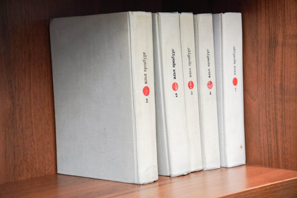 Первая встреча нового культурно-этнографического клуба пройдет в библиотеке №162 имени Константина Симонова. Фото: Ксения Догонашева, «Вечерняя Москва»