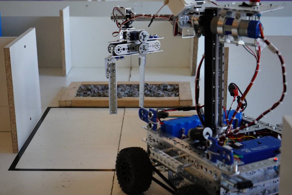 Мастер-класс по робототехнике состоится в школе №1527. Фото: Анна Быкова, «Вечерняя Москва»