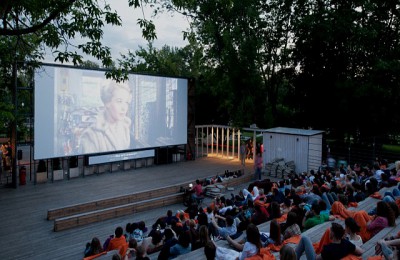 Москвичи смогут впервые посмотреть в парках фильмы Фестиваля предпринимательского кино