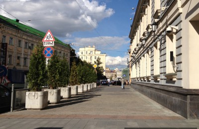 Для москвичей и гостей столицы в центре города обустроят еще одну пешеходную зону