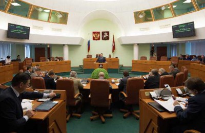 Столичные парламентарии обсудили законопроект, наделяющий муниципальных депутатов полномочиями в сфере капремонта