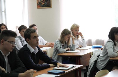 Школьники Москвы примут участие во Всероссийской физико-технической контрольной «Выходи решать!»