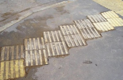 Портал «Наш город» помог жителям района Нагатинский затон восстановить тактильную плитку