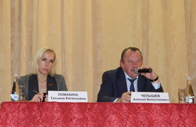 Префект ЮАО Алексей Челышев рассказал о дорожном строительстве и ответил на вопросы жителей округа