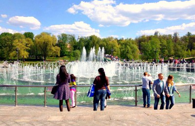 Парк «Царицыно» станет главной площадкой празднования Дня семьи, любви и верности в Москве