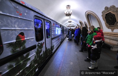 Более 235 тысяч пассажиров перевез в ночь на Рождество общественный транспорт столицы
