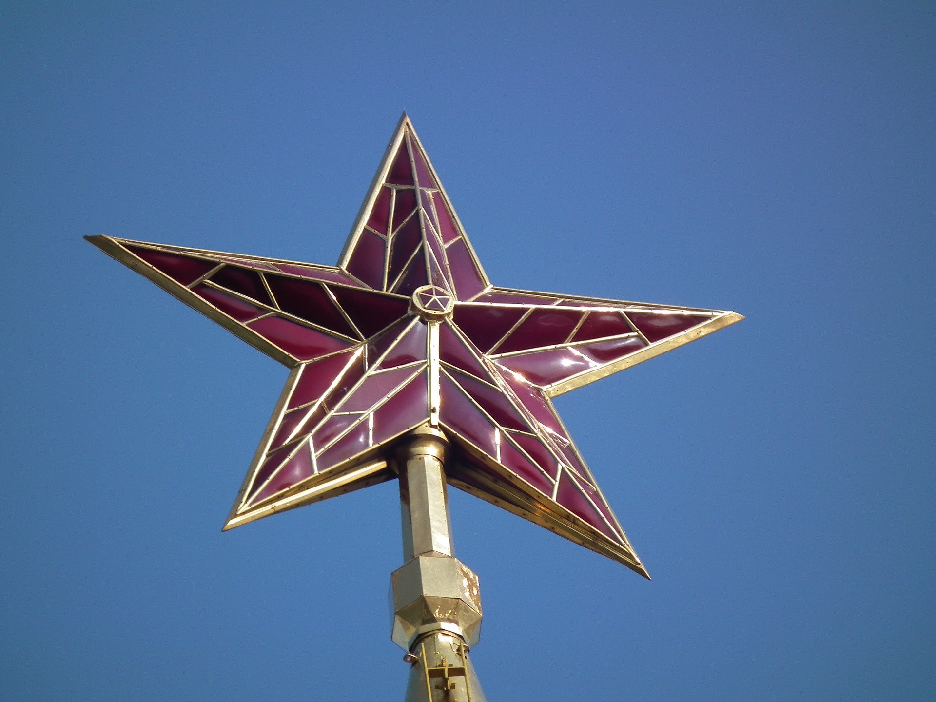 звезда спасская башня