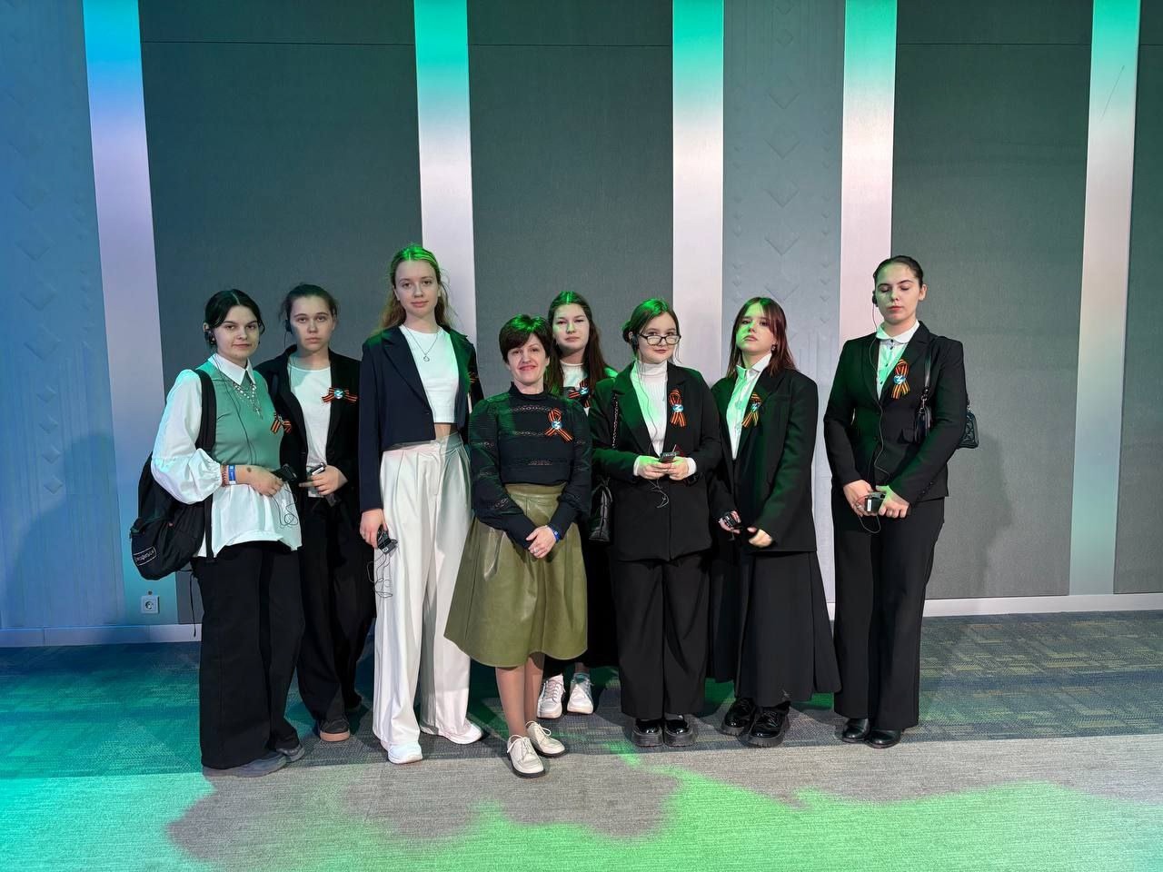 Студенты Колледжа ДПИ имени Карла Фаберже встретились с президентом Республики Сербской. Фото: официальная страница Колледжа декоративно-прикладного искусства имени Карла Фаберже в социальных сетях