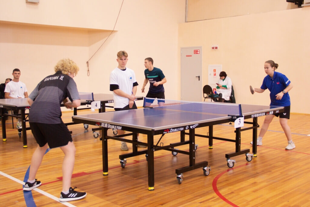 Сотрудники ГБУ «ОКЦ ЮАО» организуют Турнир по настольному теннису. Фото: страница управы района Нагатинский затон в социальных сетях