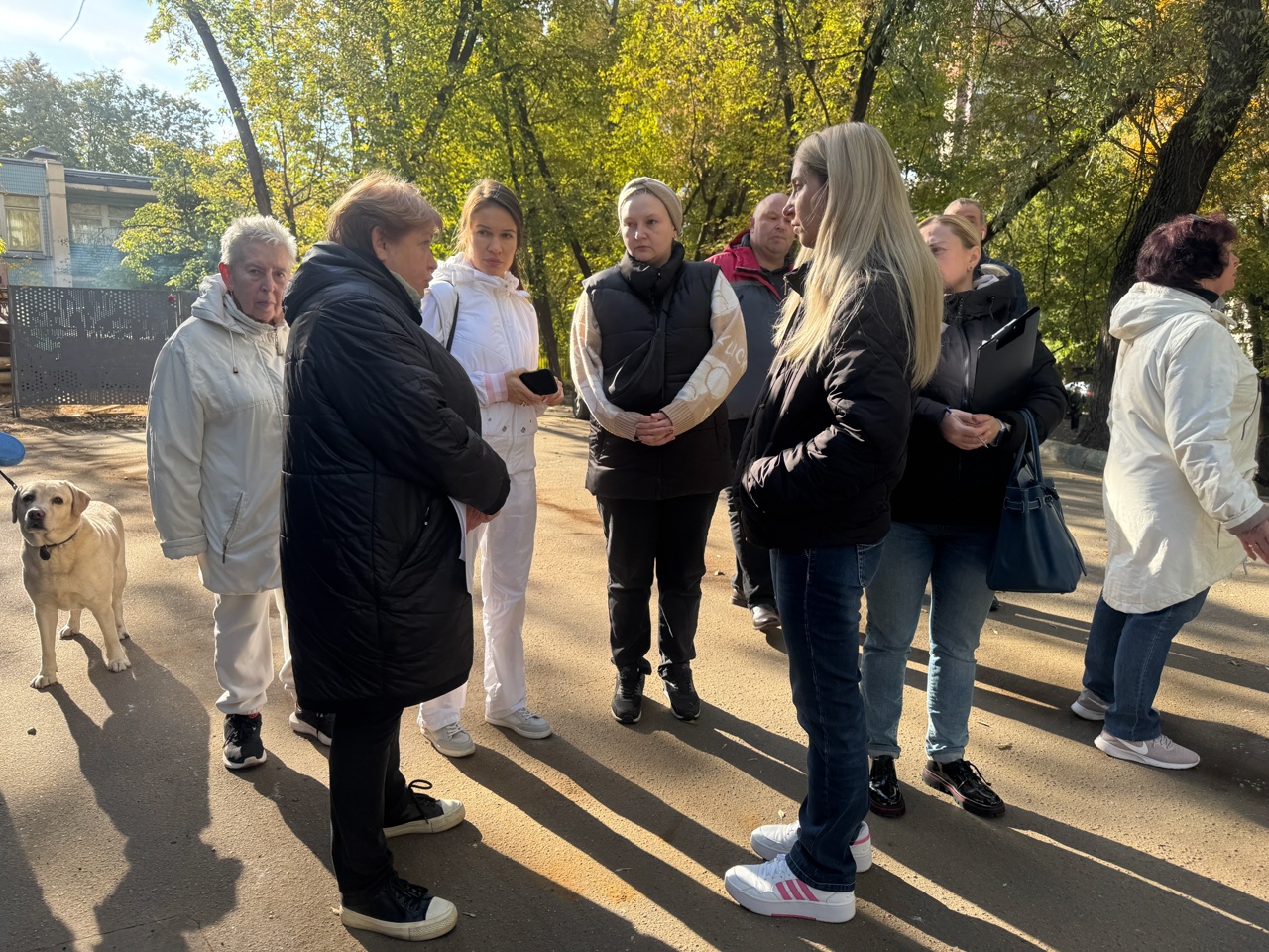 Традиционный обход территорий состоялся в районе Нагатинский затон. Фото: страница управы района Нагатинский затон в социальных сетях