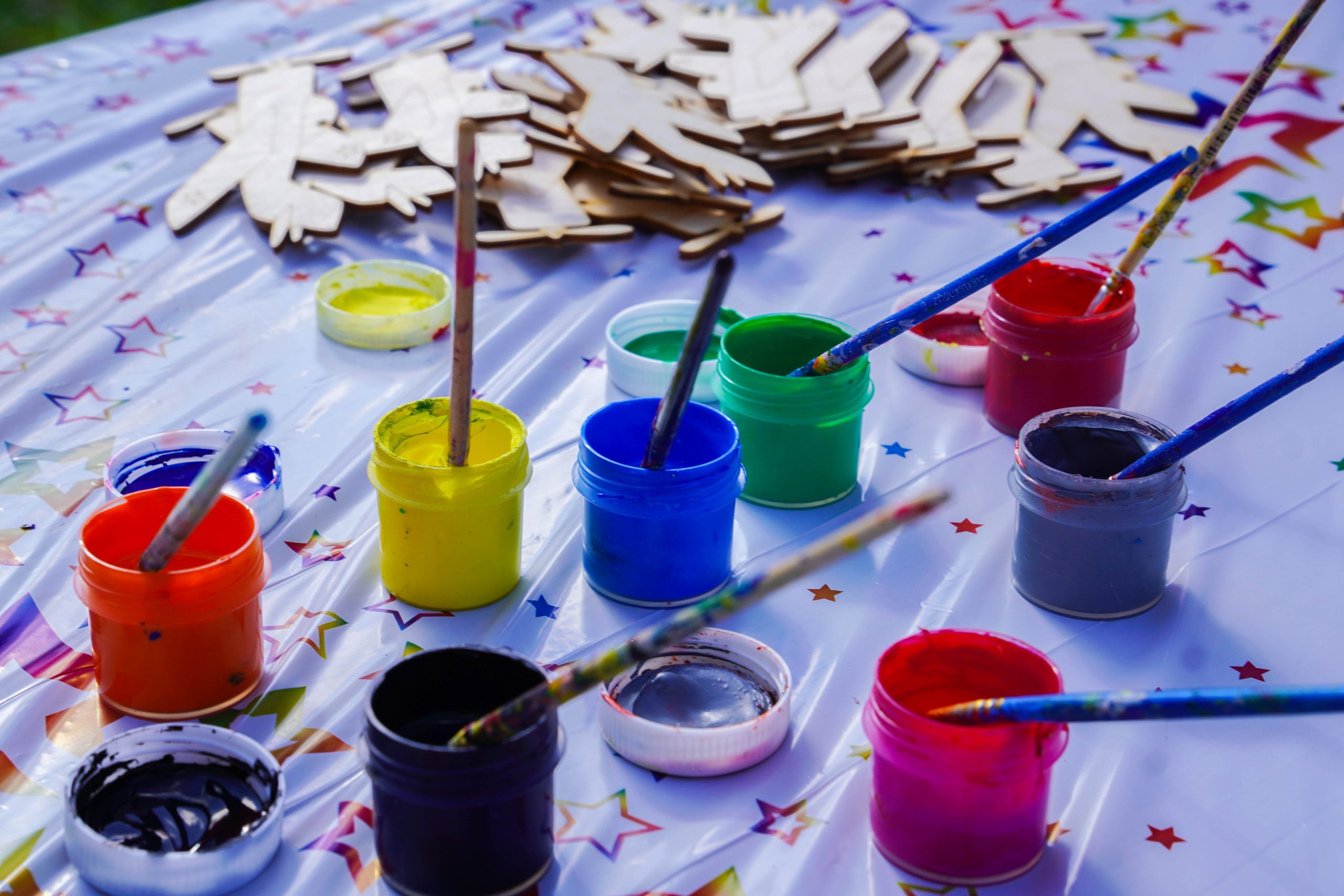 Выставку поделок и рисунков на новогоднюю тематику откроют в Нагатинском Затоне. Фото: Ксения Догонашева, «Вечерняя Москва»