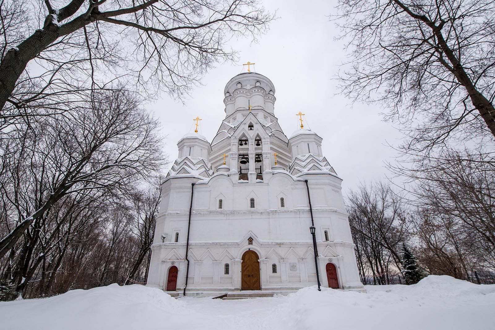 Церковь Усекновения Главы Иоанна Предтечи в МЗ «Коломенское» вошла в список архитектурных доминант столичных парков и театров. Фото: сайт мэра Москвы